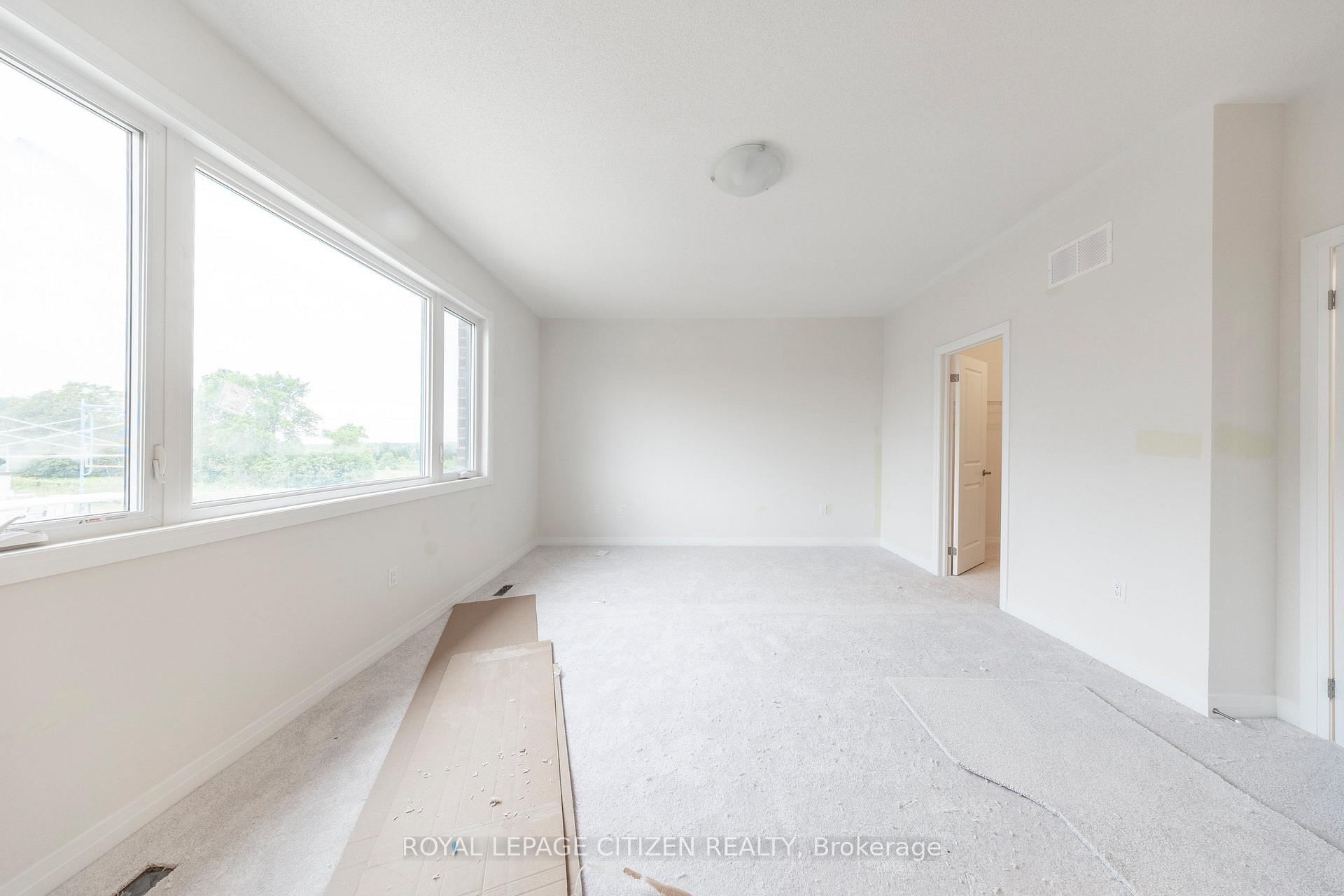 Photo 23 of 1833 Irish Moss Square, Pickering, Rural Pickering — HOMEH
