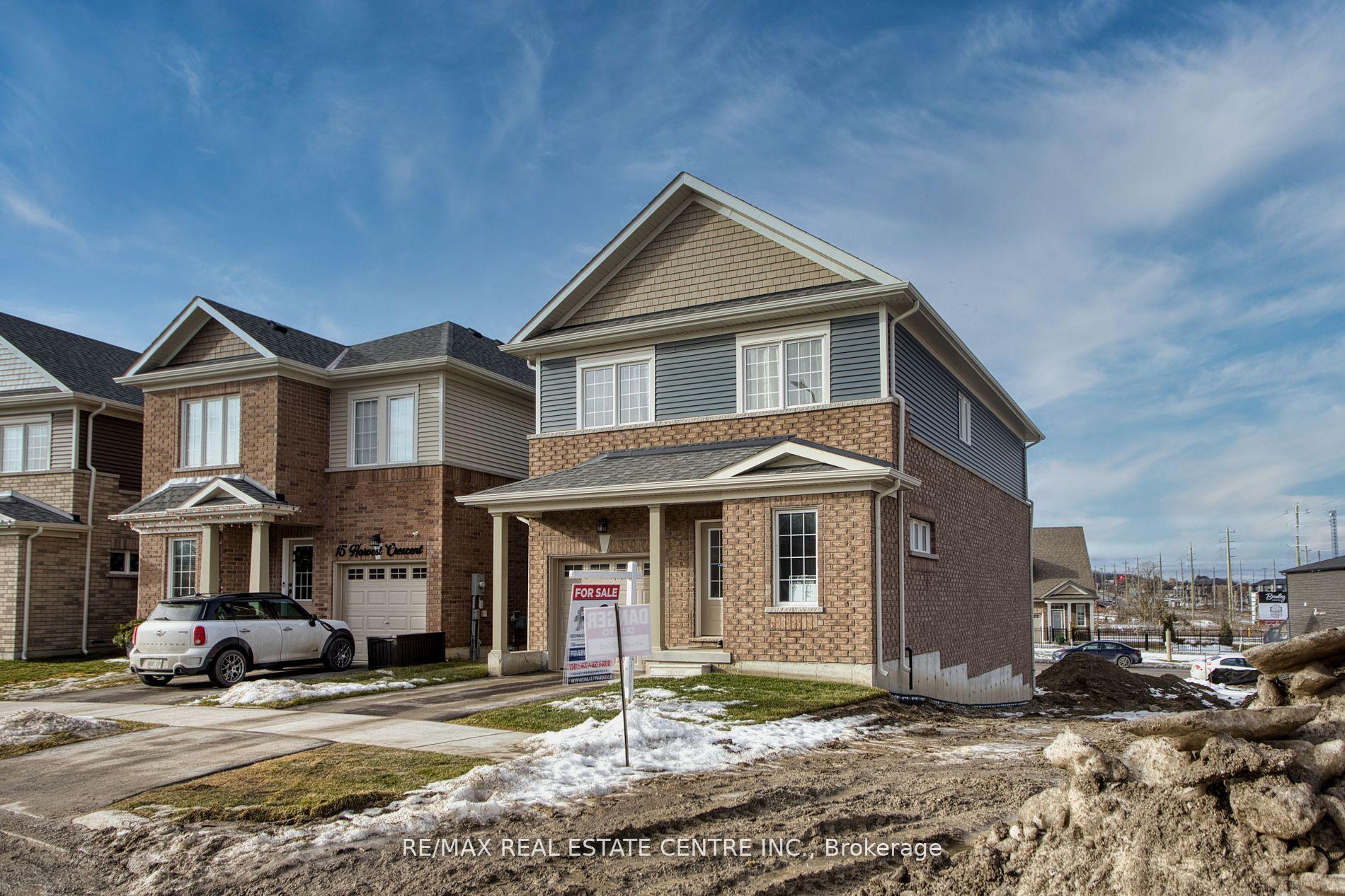 Front of 17 Harvest Crescent