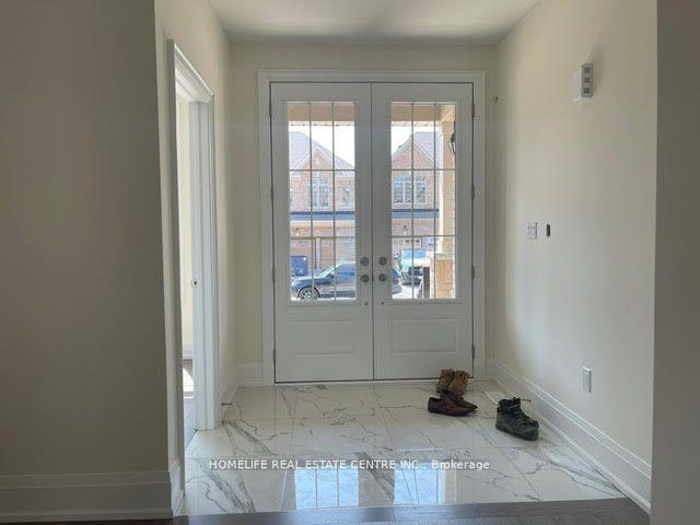 Photo 14 of 29 Claremont Drive, Brampton, Sandringham-Wellington — HOMEH