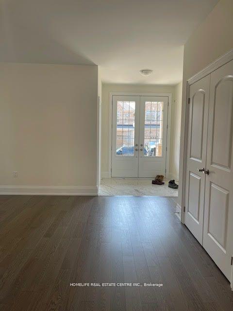 Photo 24 of 29 Claremont Drive, Brampton, Sandringham-Wellington — HOMEH