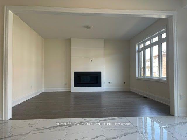 Photo 6 of 29 Claremont Drive, Brampton, Sandringham-Wellington — HOMEH