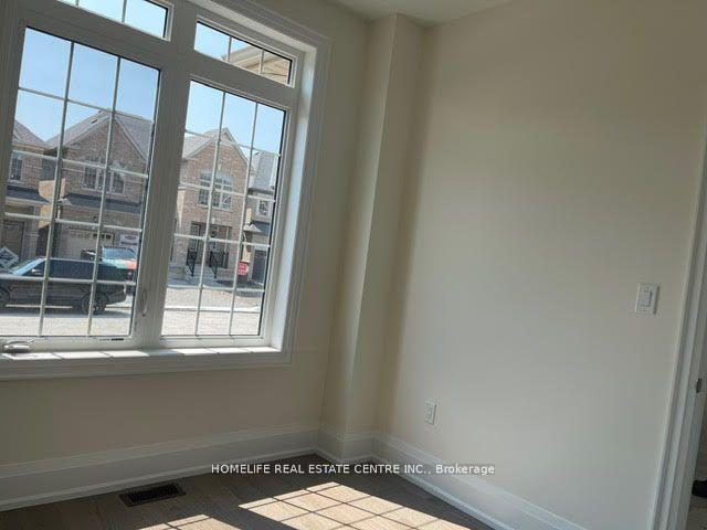 Photo 26 of 29 Claremont Drive, Brampton, Sandringham-Wellington — HOMEH