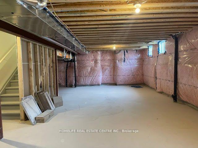 Photo 29 of 29 Claremont Drive, Brampton, Sandringham-Wellington — HOMEH