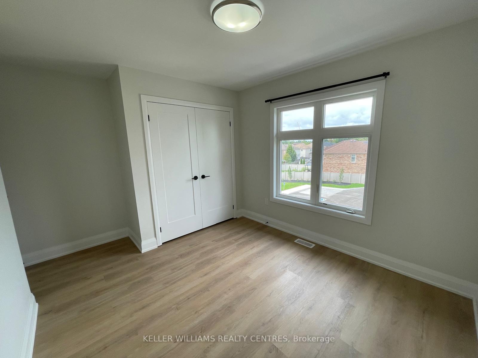 Photo 11 of 440 Veterans Dr, Barrie, Holly — HOMEH