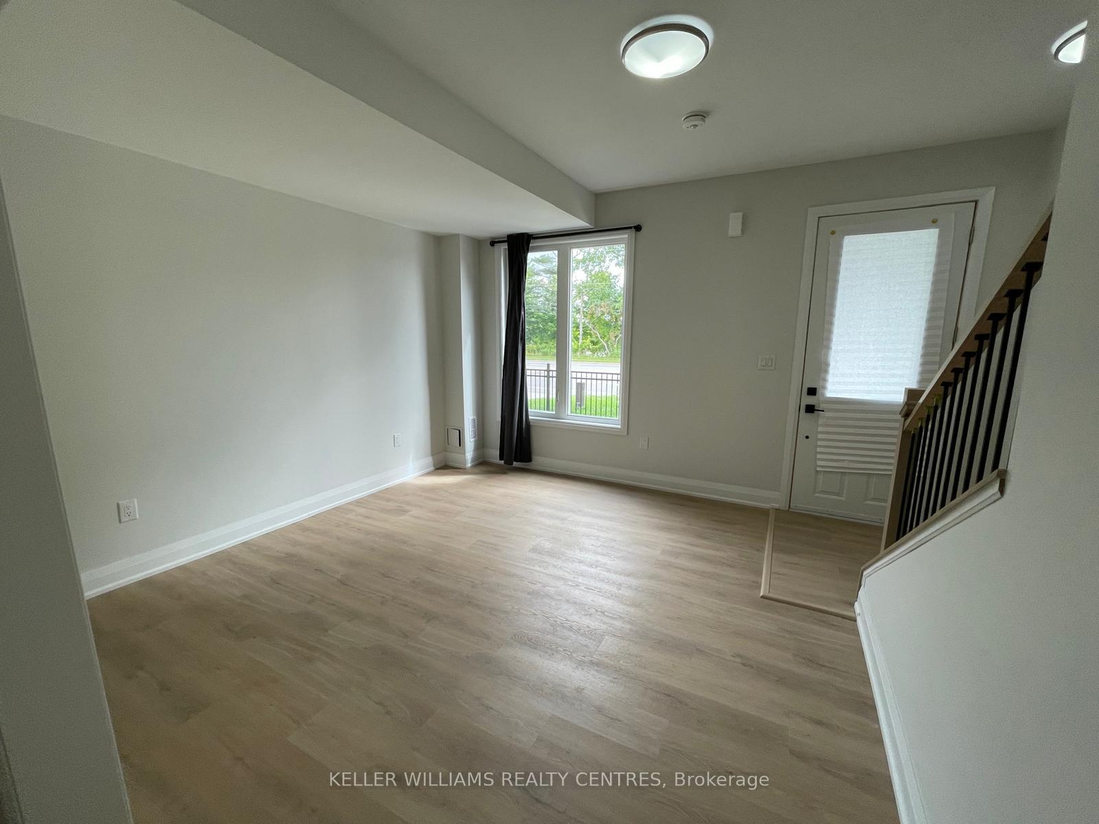 Photo 13 of 440 Veterans Dr, Barrie, Holly — HOMEH