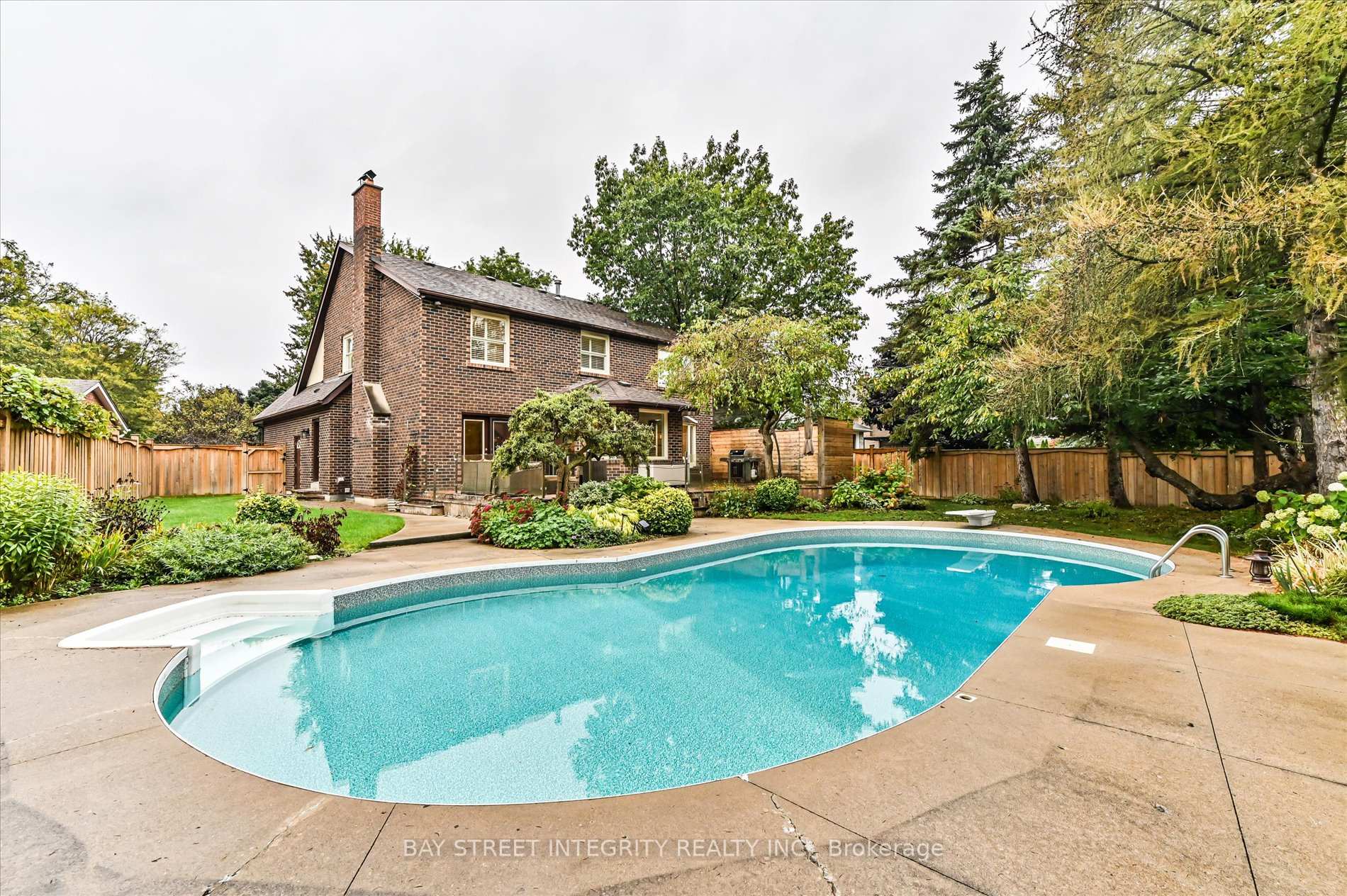 Photo 30 of 9 Ritter Crescent, Markham, Unionville — HOMEH