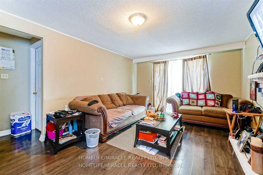 Photo 2 of 128 Mills Street N, Brampton, Brampton West — HOMEH