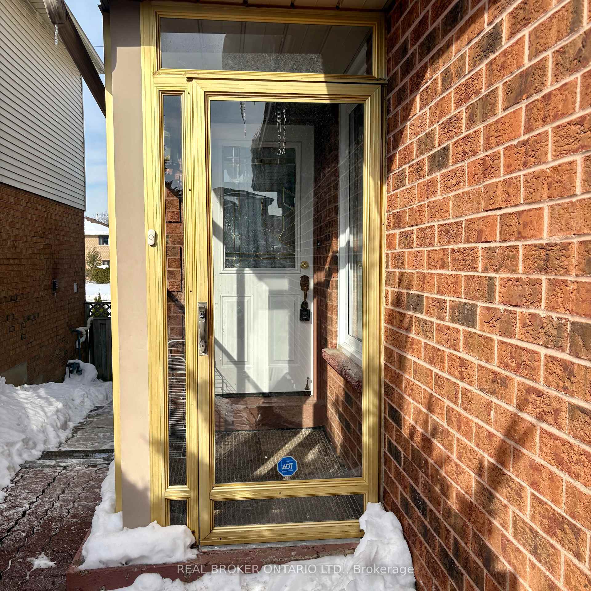 Photo 2 of 63 Acadian Heights, Brampton, Fletcher's Creek South — HOMEH