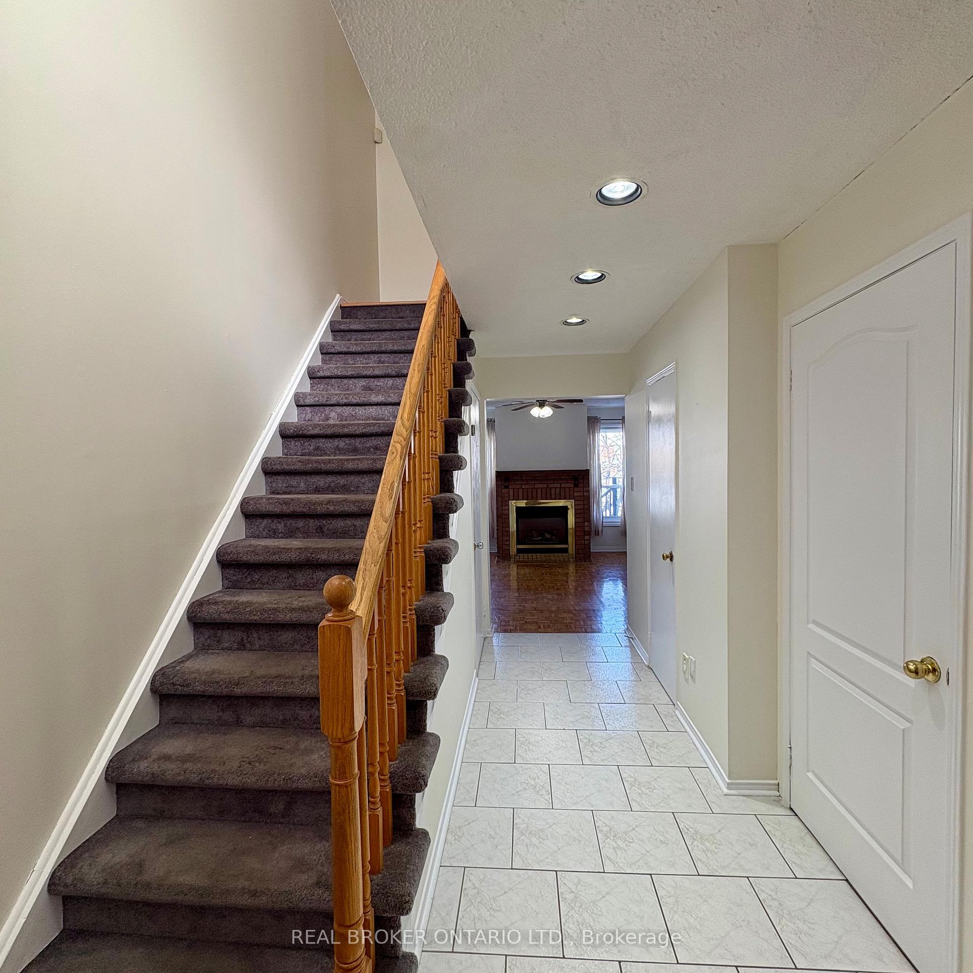 Photo 32 of 63 Acadian Heights, Brampton, Fletcher's Creek South — HOMEH