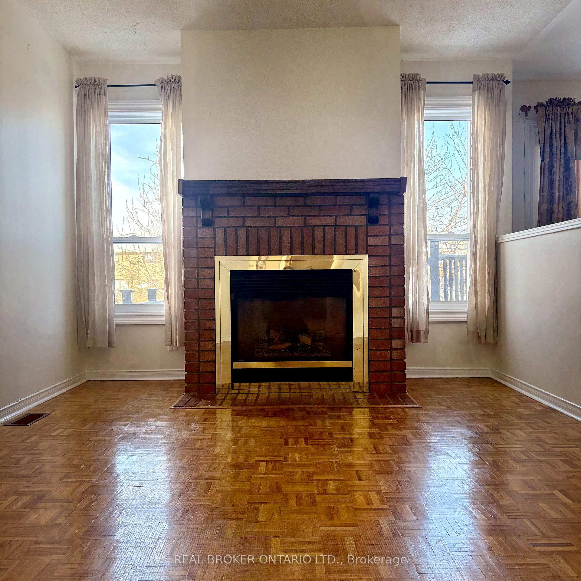 Photo 18 of 63 Acadian Heights, Brampton, Fletcher's Creek South — HOMEH