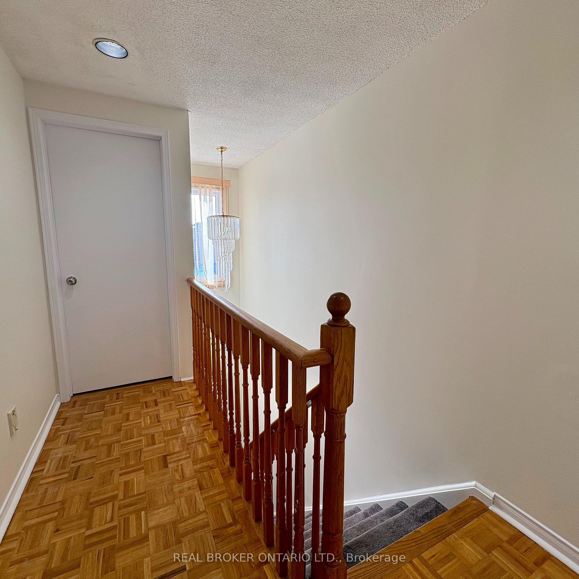 Photo 13 of 63 Acadian Heights, Brampton, Fletcher's Creek South — HOMEH