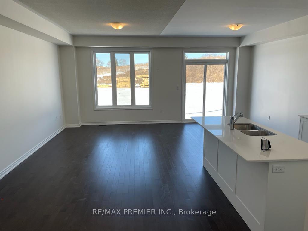 Photo 2 of 133 Sheperd Drive, Barrie, Painswick South — HOMEH