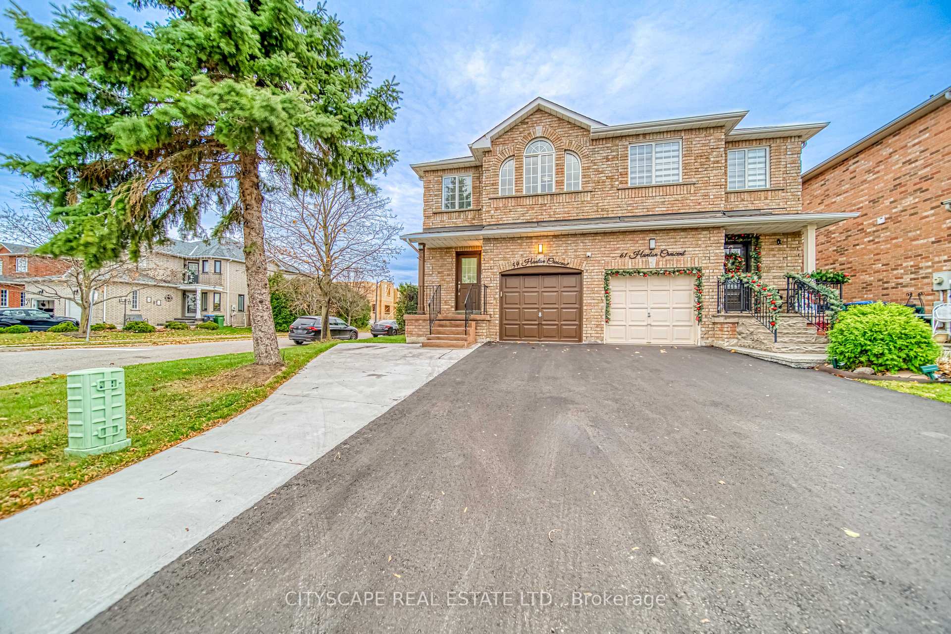 Photo 2 of 59 Hanton Crescent, Caledon, Bolton East — HOMEH