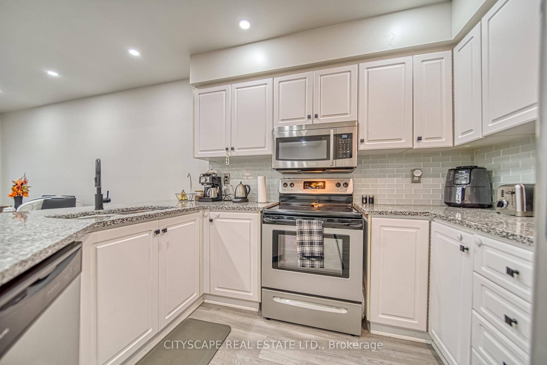 Photo 5 of 59 Hanton Crescent, Caledon, Bolton East — HOMEH