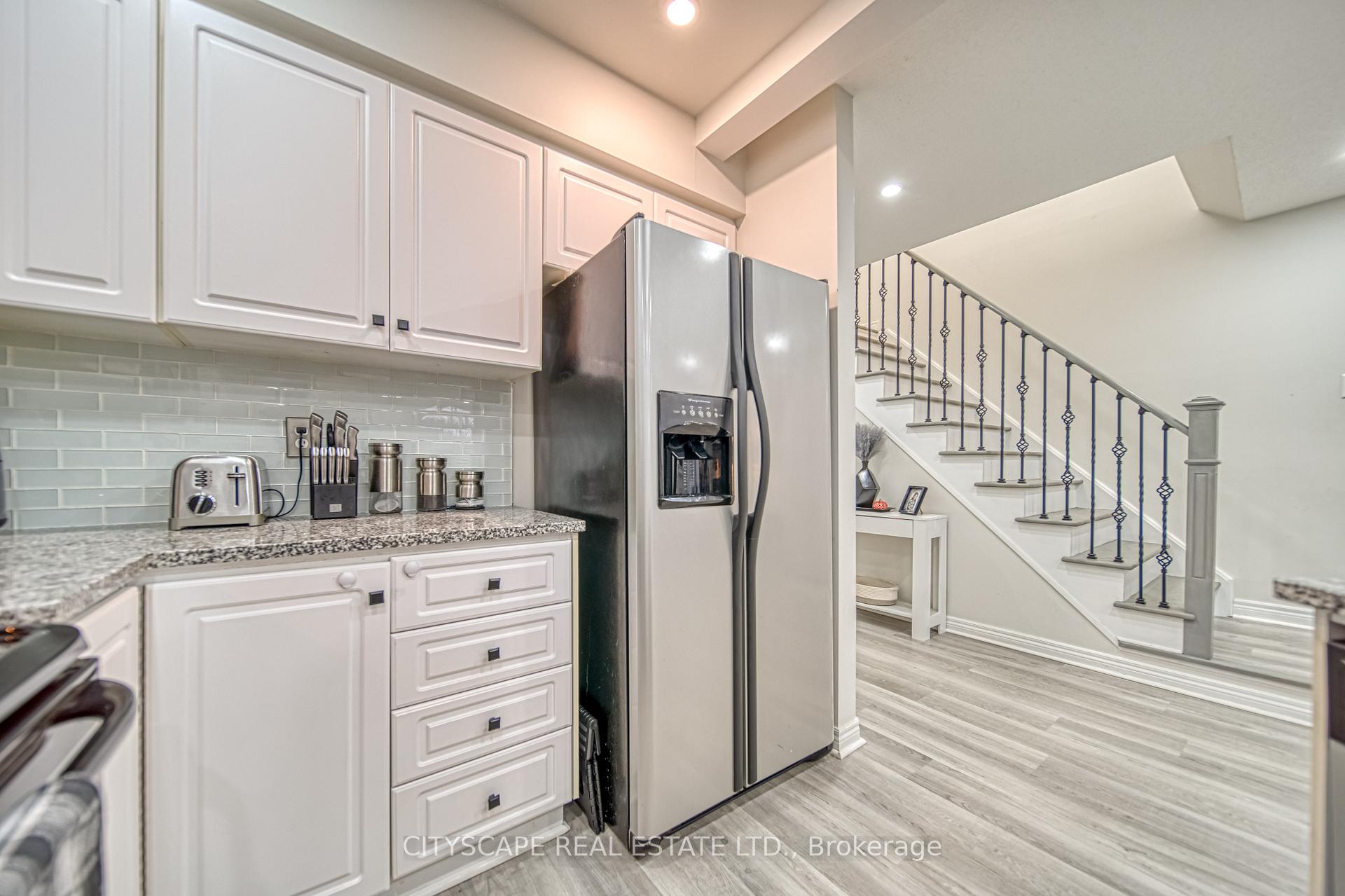 Photo 10 of 59 Hanton Crescent, Caledon, Bolton East — HOMEH