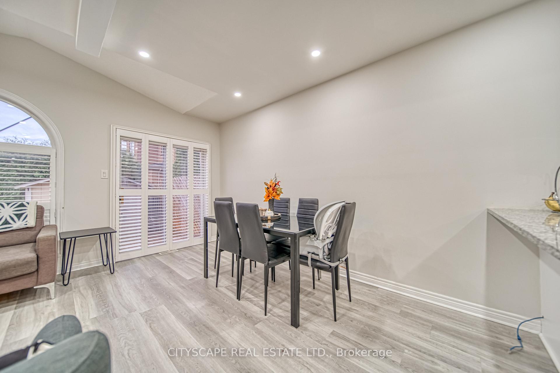 Photo 6 of 59 Hanton Crescent, Caledon, Bolton East — HOMEH