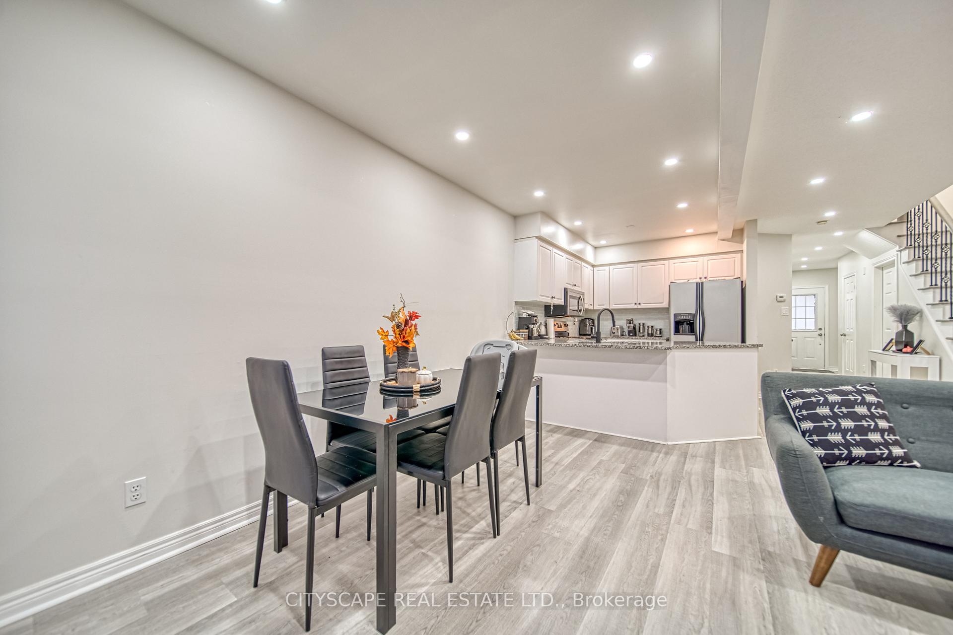 Photo 8 of 59 Hanton Crescent, Caledon, Bolton East — HOMEH