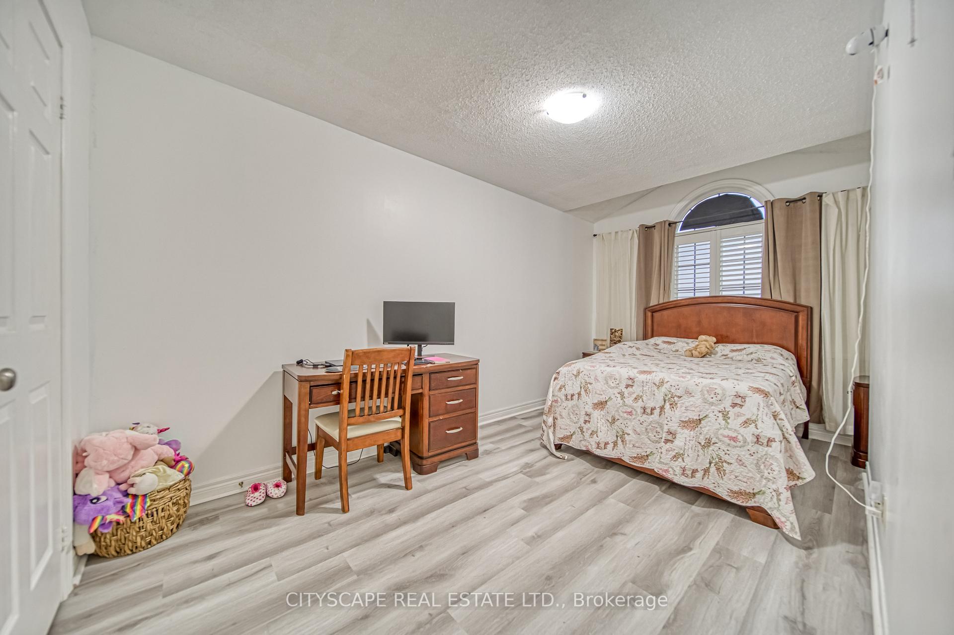 Photo 7 of 59 Hanton Crescent, Caledon, Bolton East — HOMEH