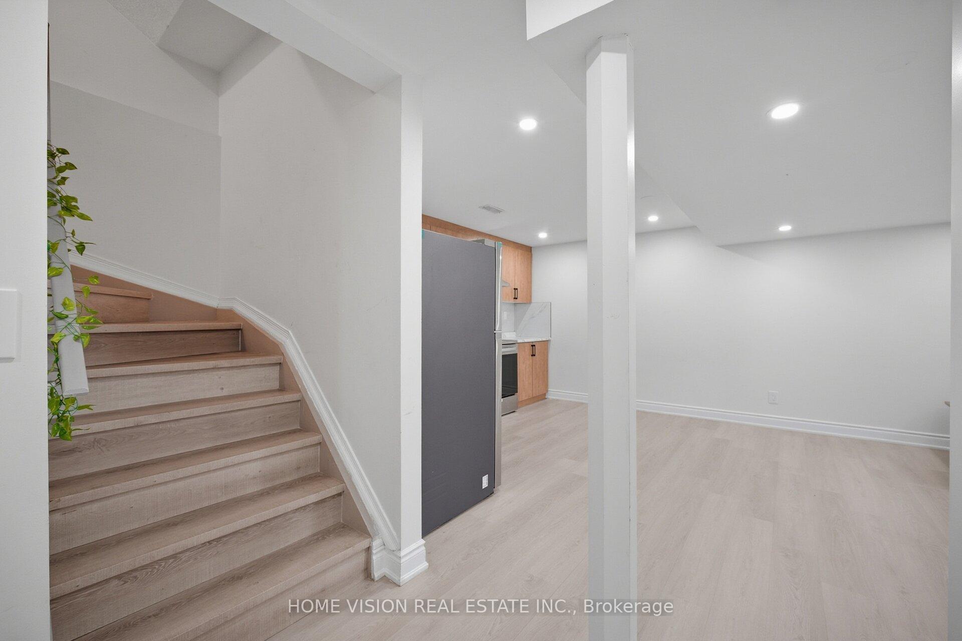 Photo 5 of Unit Bsmt, 5519 Katy Gate, Mississauga, Churchill Meadows — HOMEH