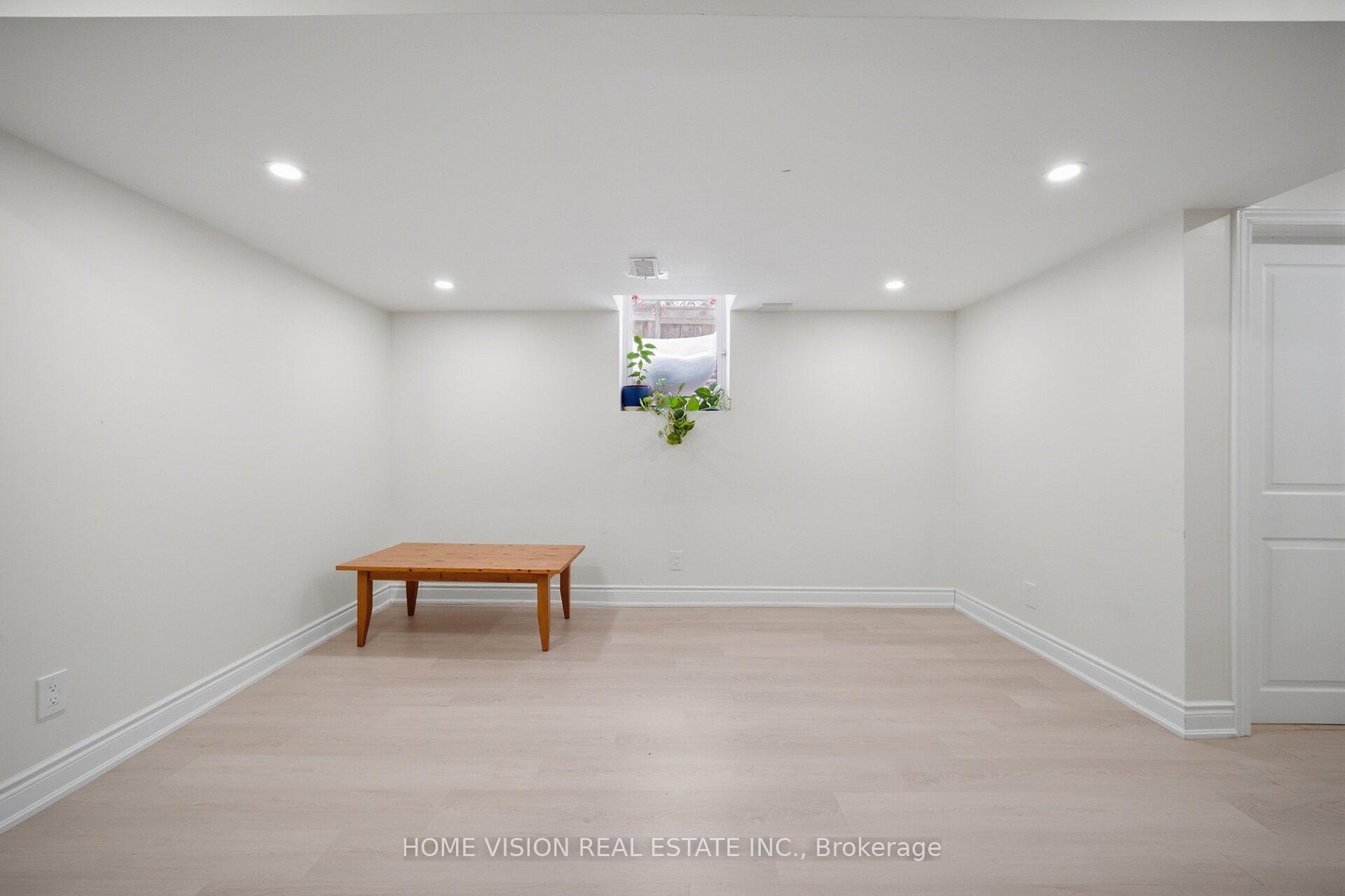 Photo 3 of Unit Bsmt, 5519 Katy Gate, Mississauga, Churchill Meadows — HOMEH