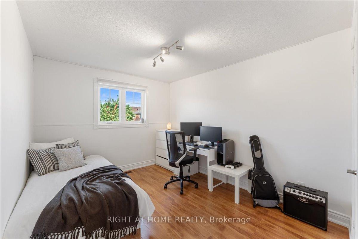 Photo 19 of 3371 Columbine Crescent, Mississauga, Lisgar — HOMEH