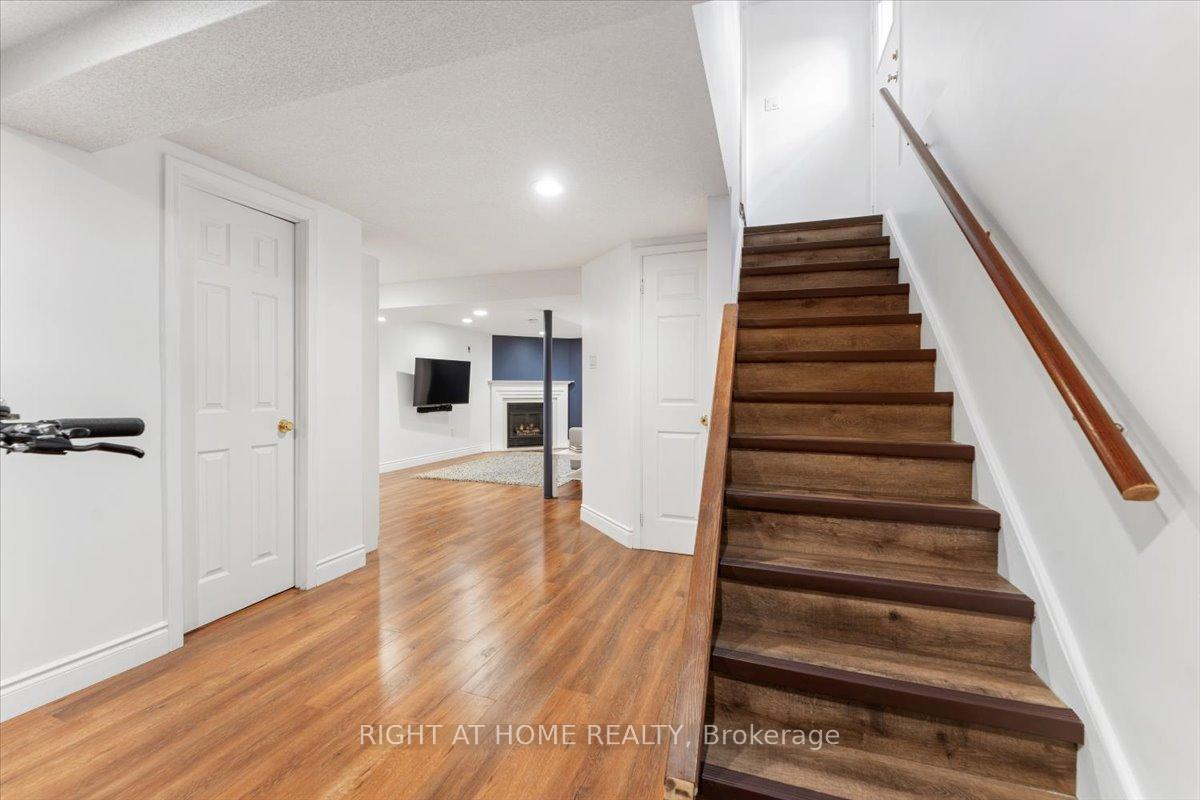 Photo 21 of 3371 Columbine Crescent, Mississauga, Lisgar — HOMEH
