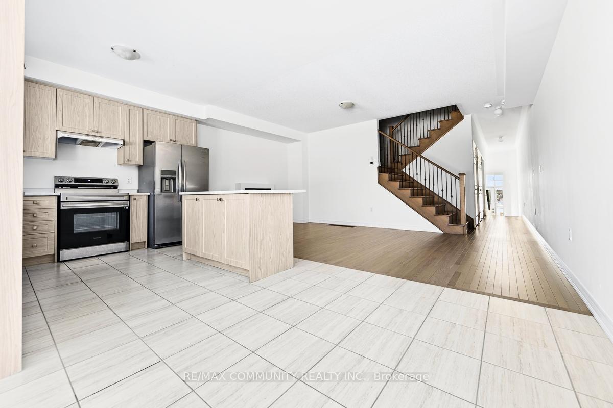 Photo 5 of 2839 Albatross Way, Pickering, Rural Pickering — HOMEH