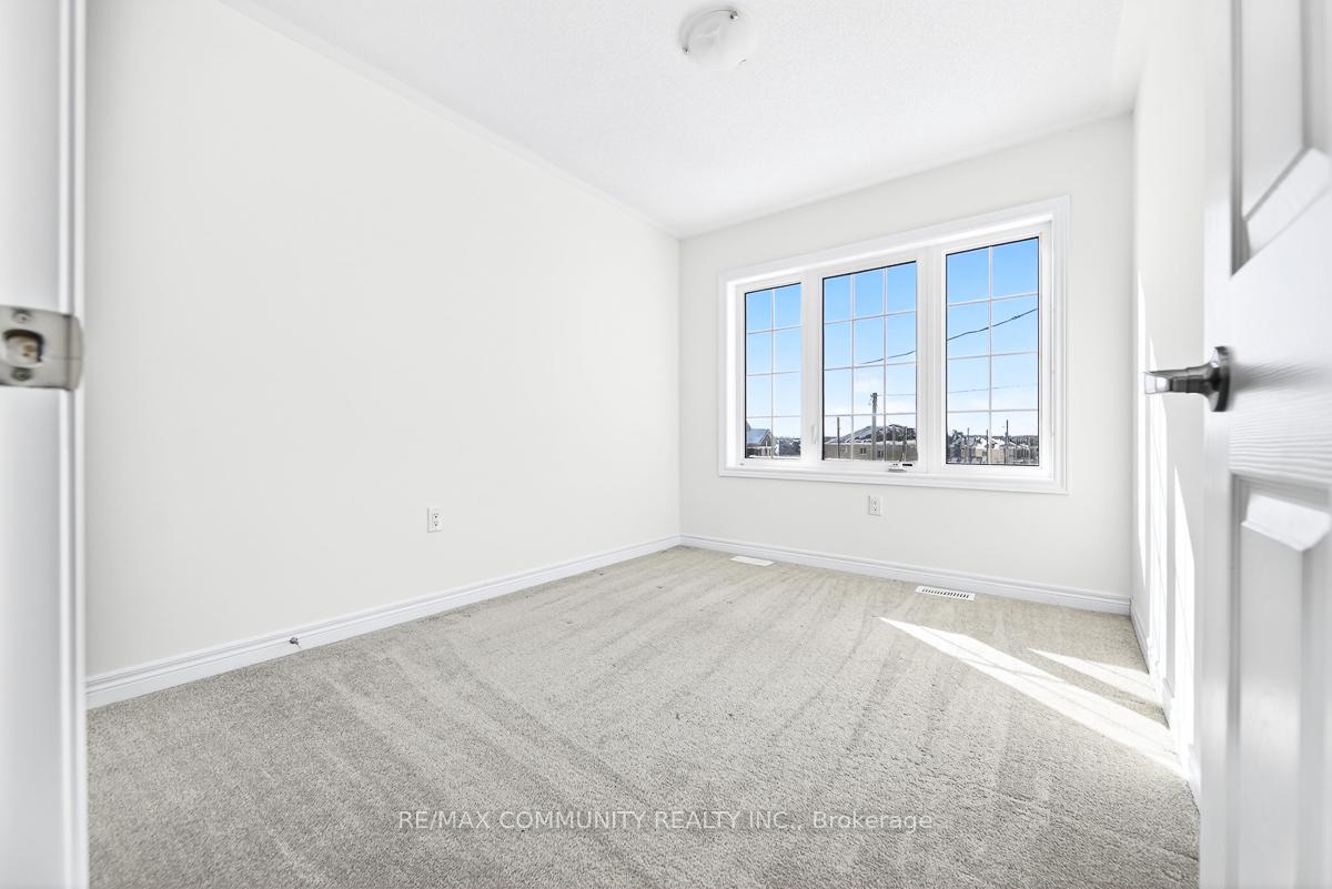 Photo 16 of 2839 Albatross Way, Pickering, Rural Pickering — HOMEH