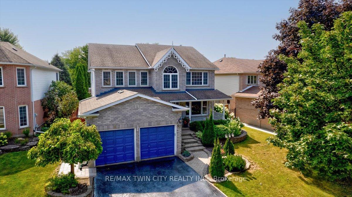 Photo 1 of 27 Westforest Trail, Kitchener — HOMEH