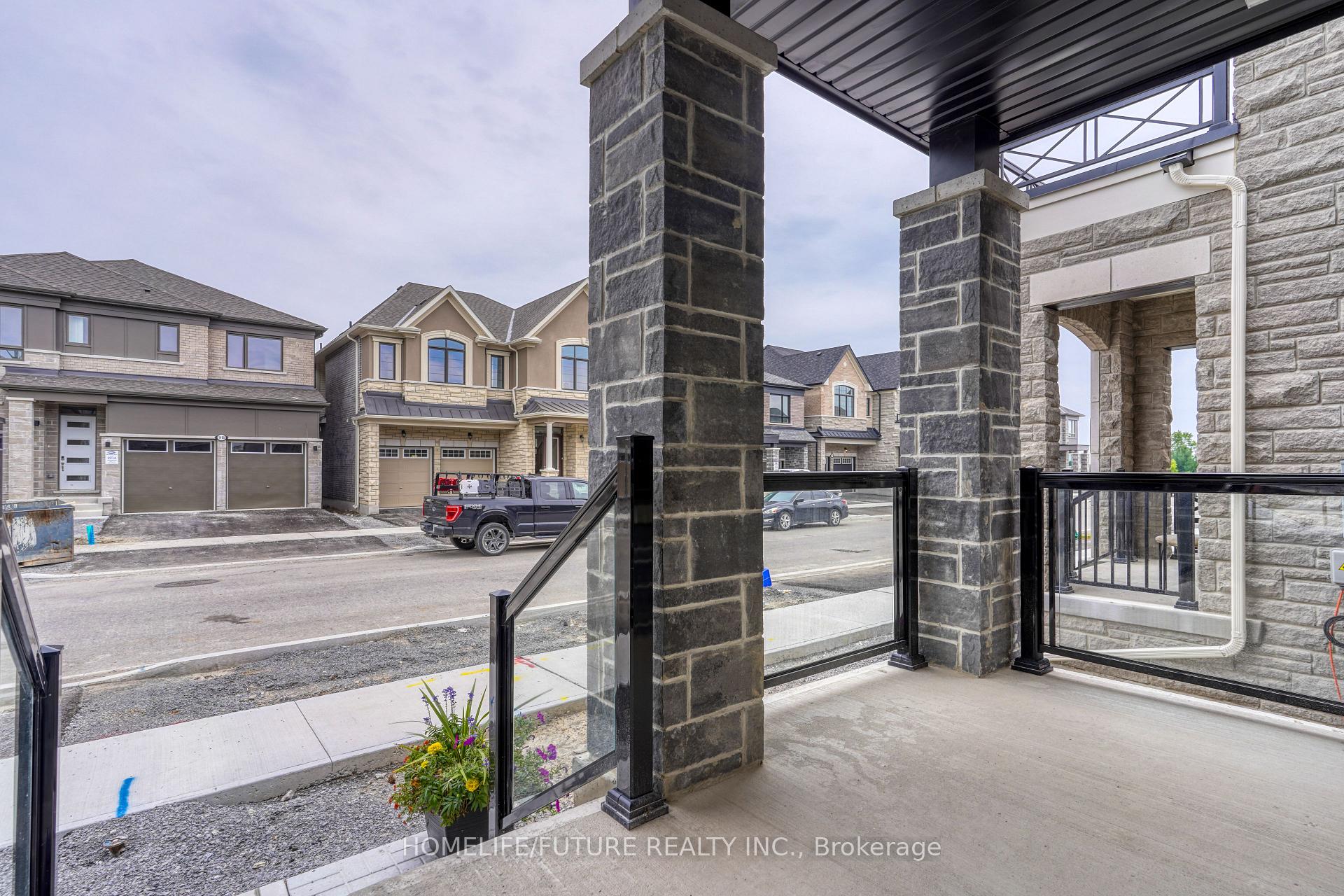 Photo 6 of 1481 Mockingbird Square, Pickering, Rural Pickering — HOMEH