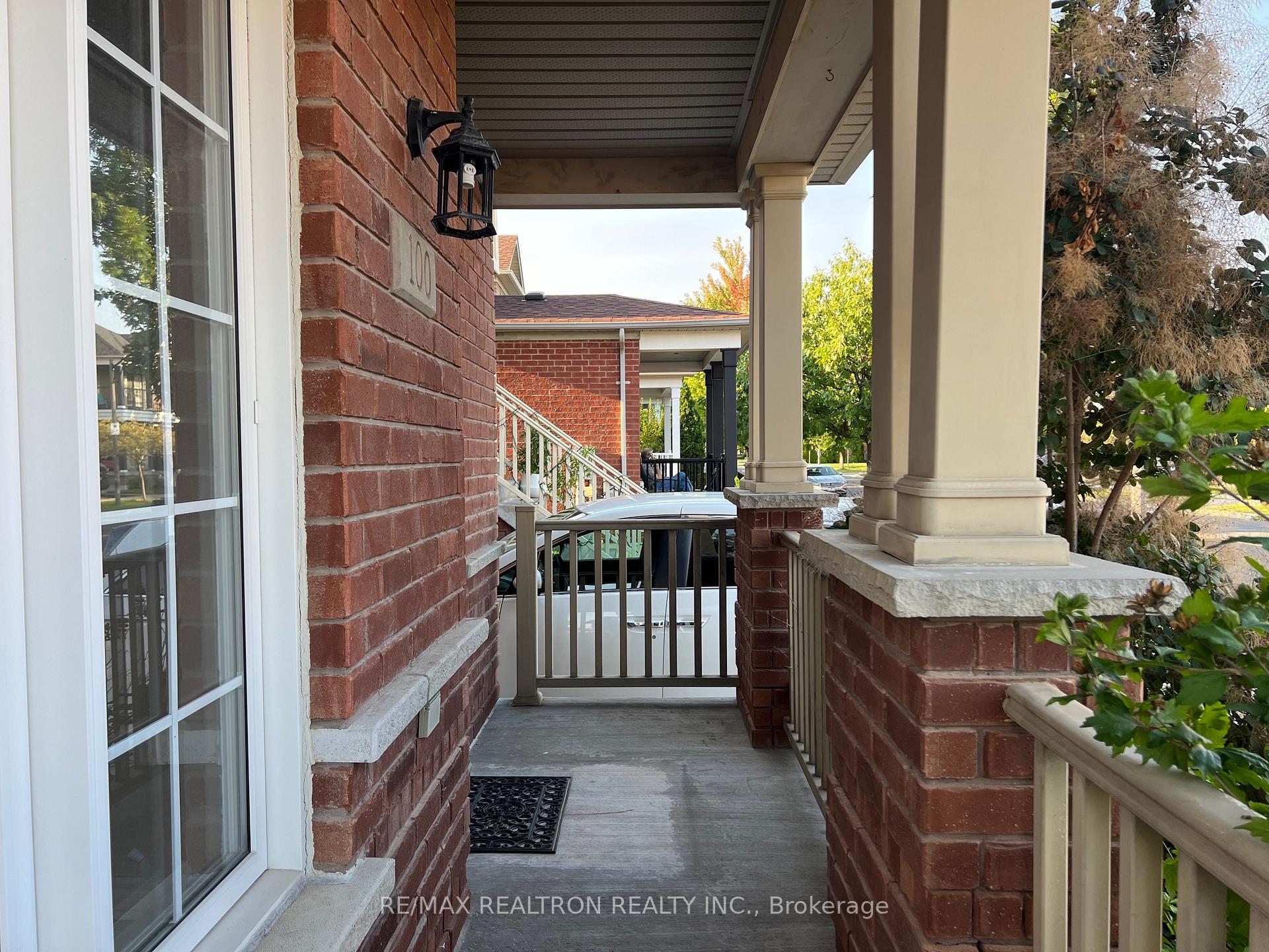 Photo 11 of 100 Alfred Paterson Drive, Markham, Greensborough — HOMEH