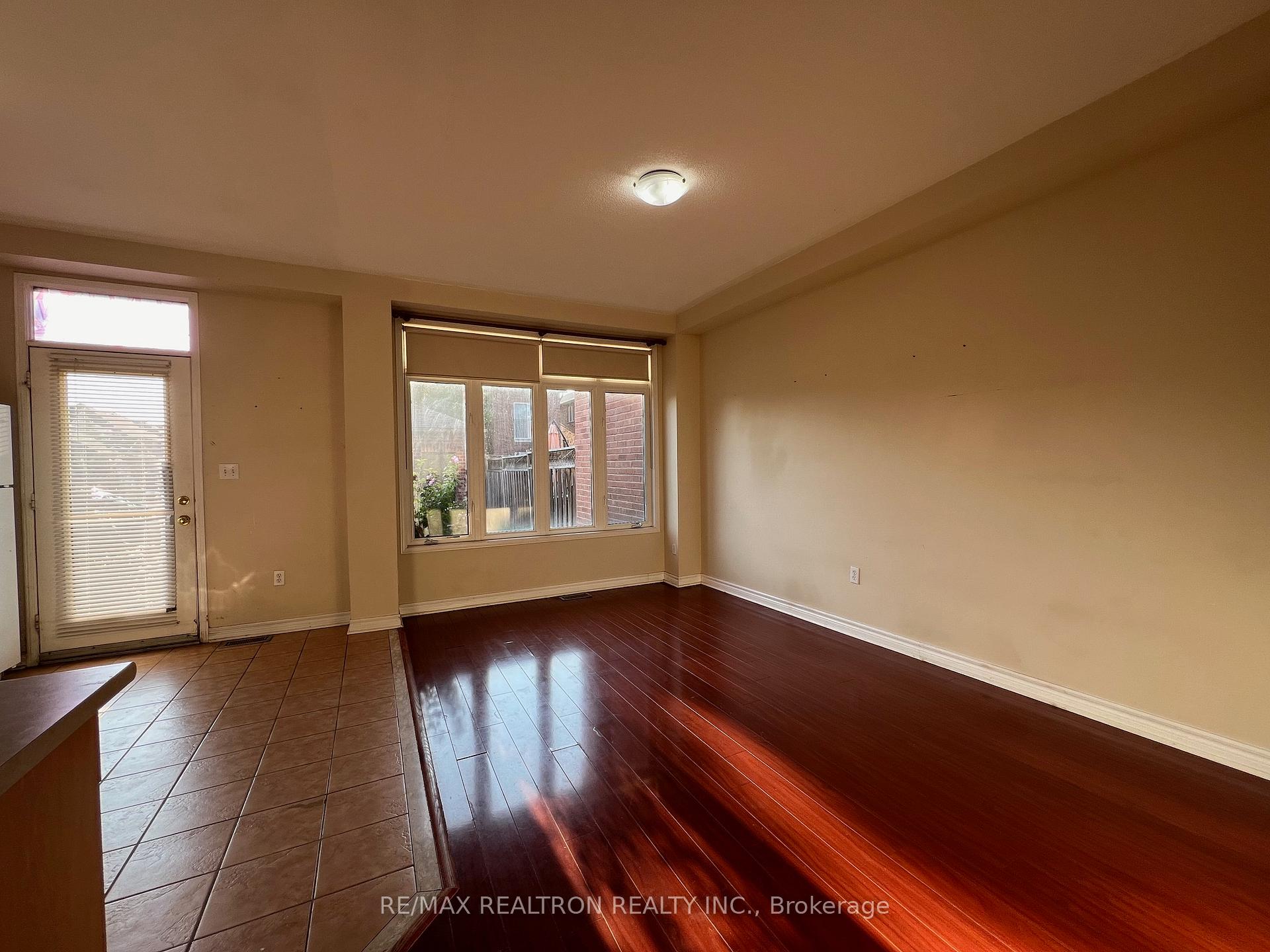 Photo 38 of 100 Alfred Paterson Drive, Markham, Greensborough — HOMEH