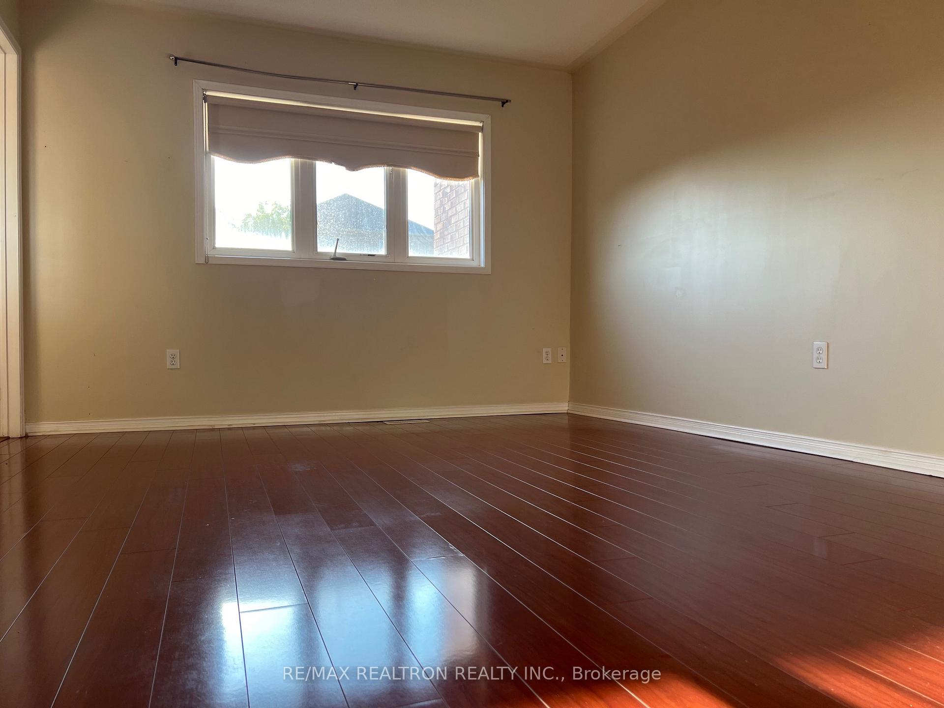 Photo 36 of 100 Alfred Paterson Drive, Markham, Greensborough — HOMEH