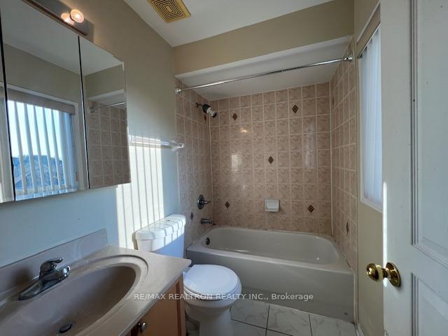 Photo 23 of 100 Alfred Paterson Drive, Markham, Greensborough — HOMEH