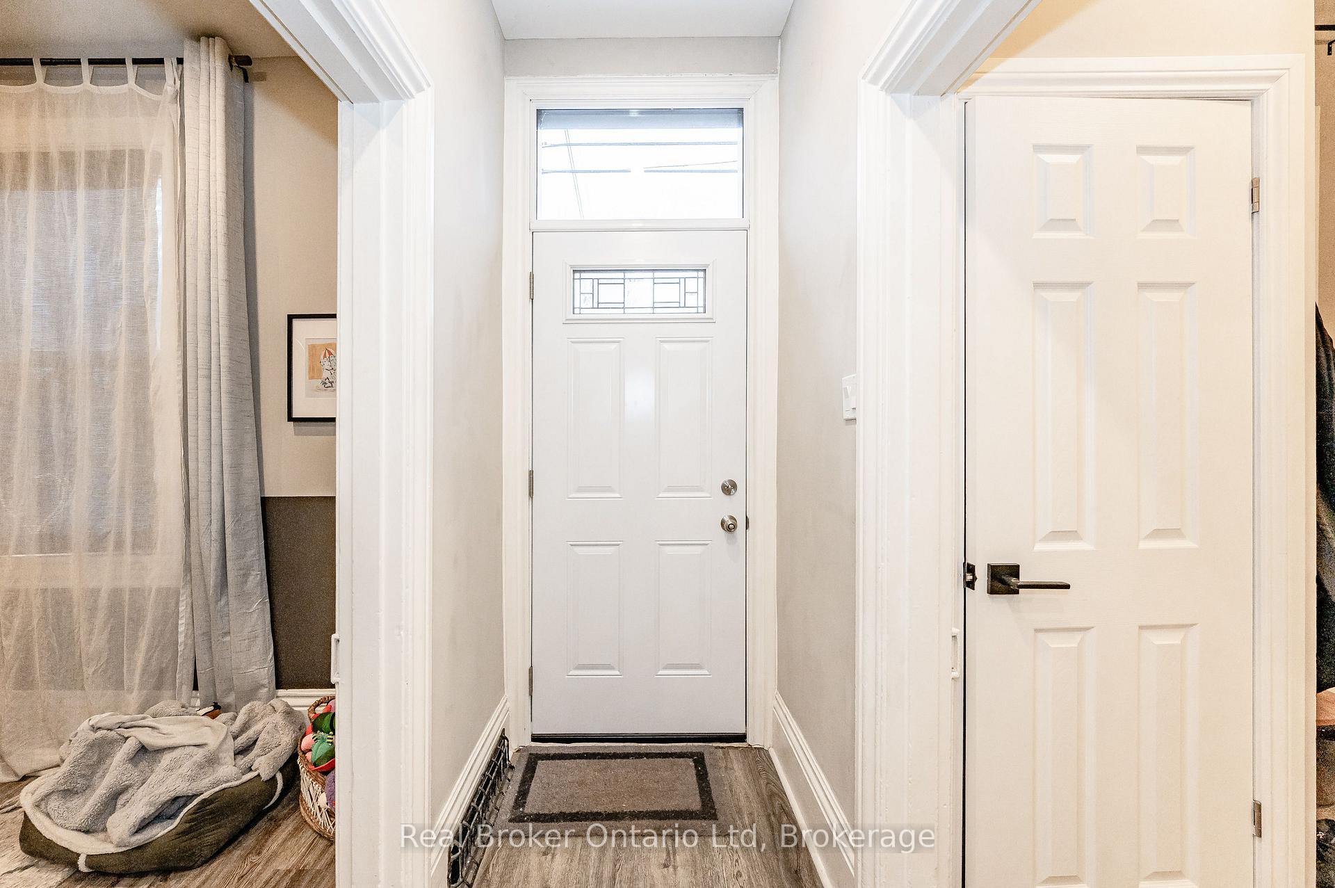 Photo 4 of 14 Alanson Street, Hamilton, Stinson — HOMEH