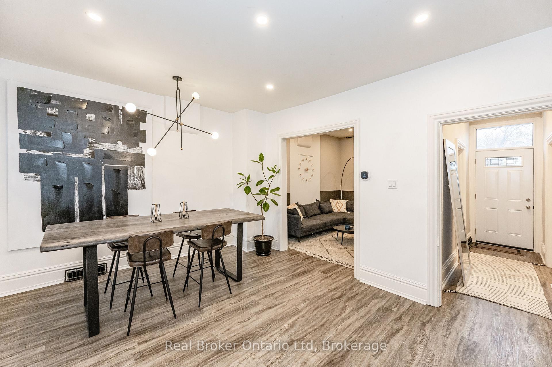 Photo 16 of 14 Alanson Street, Hamilton, Stinson — HOMEH
