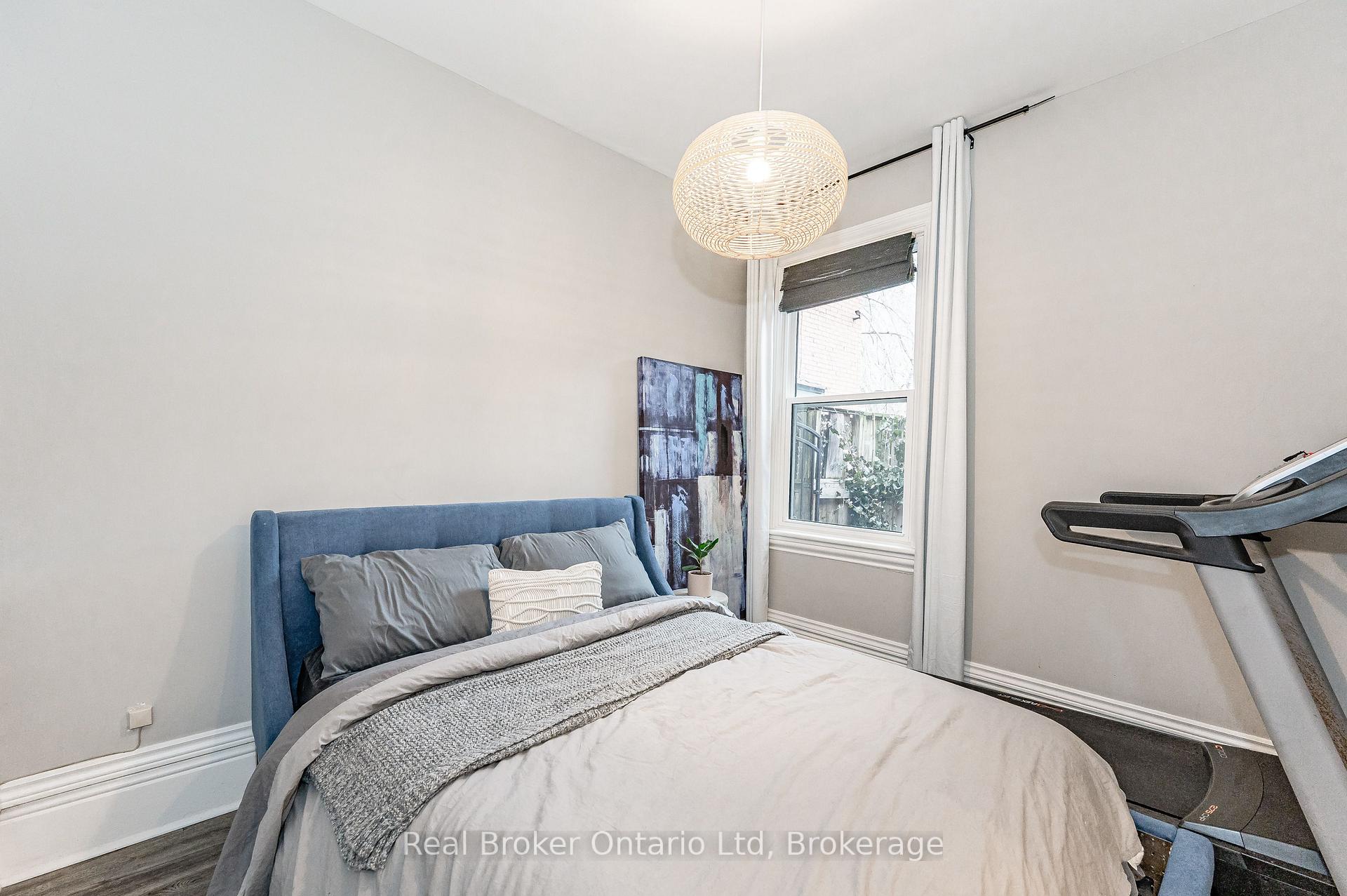 Photo 12 of 14 Alanson Street, Hamilton, Stinson — HOMEH