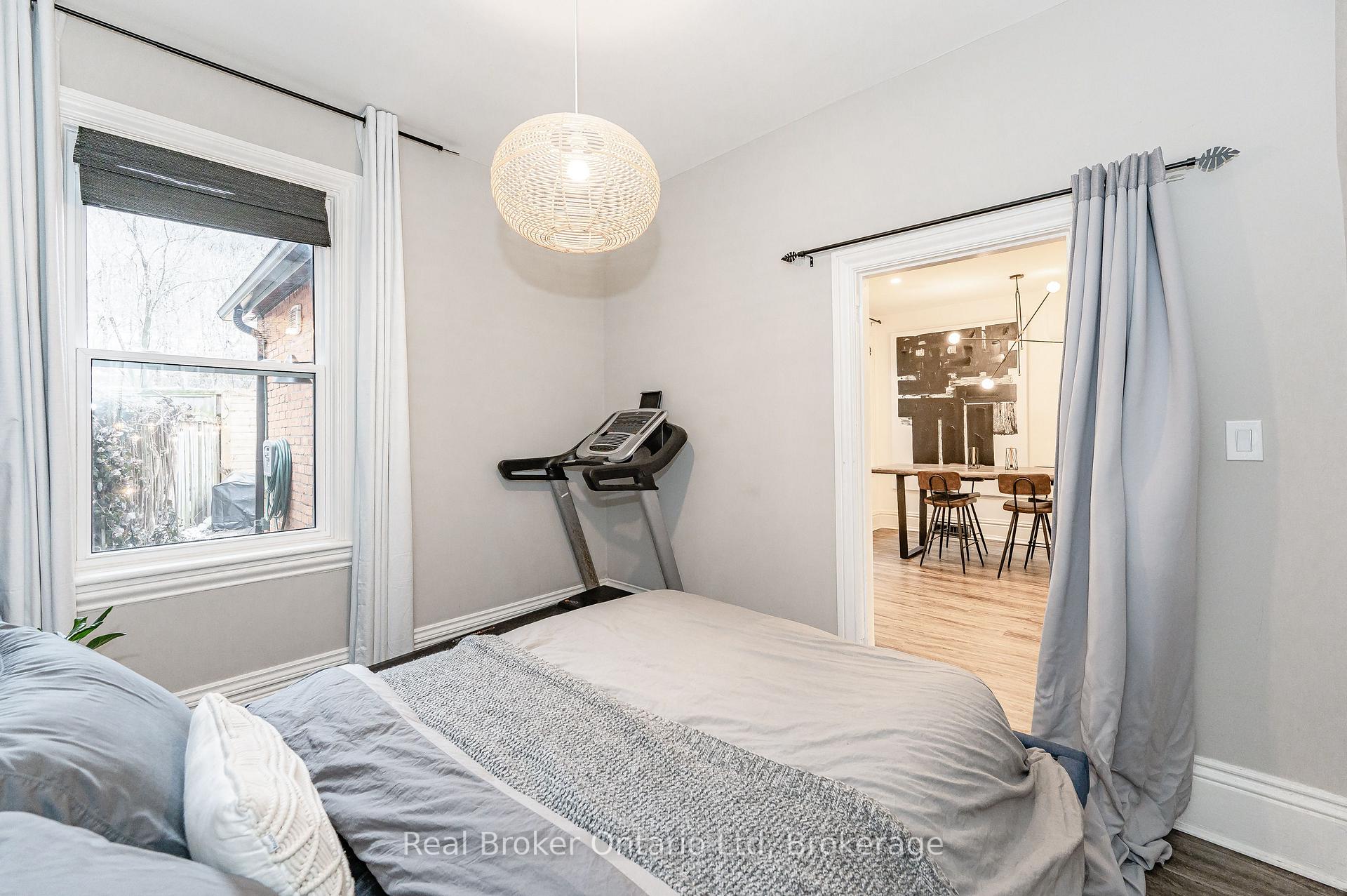 Photo 13 of 14 Alanson Street, Hamilton, Stinson — HOMEH