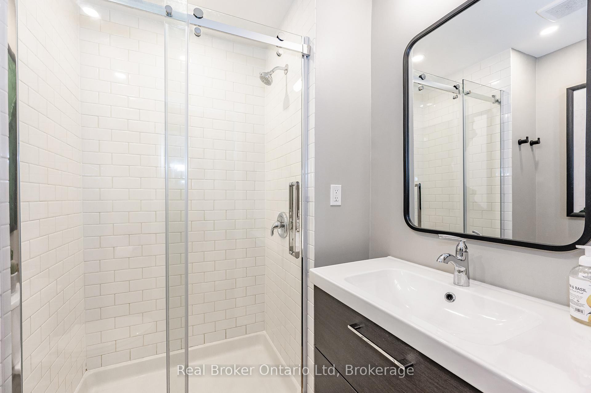 Photo 23 of 14 Alanson Street, Hamilton, Stinson — HOMEH