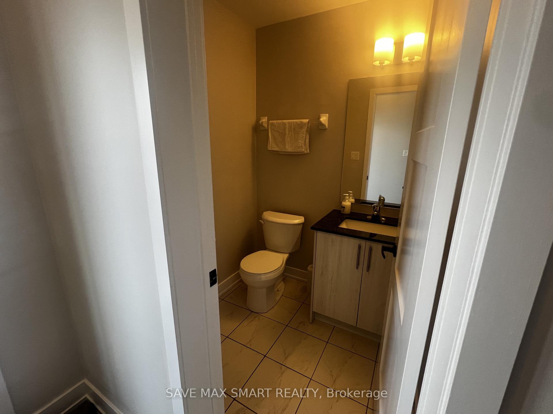 Photo 4 of 230 Prince William Way, Barrie, Rural Barrie Southeast — HOMEH
