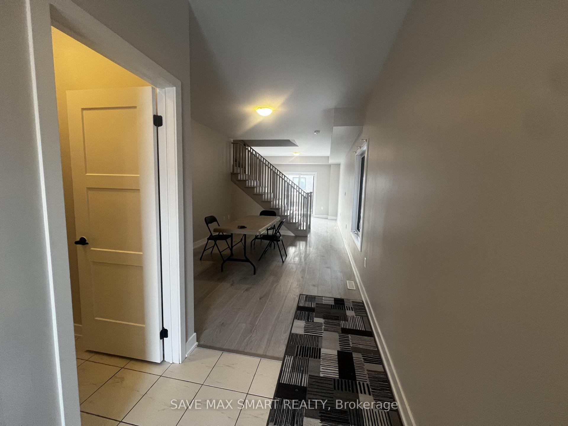Photo 7 of 230 Prince William Way, Barrie, Rural Barrie Southeast — HOMEH