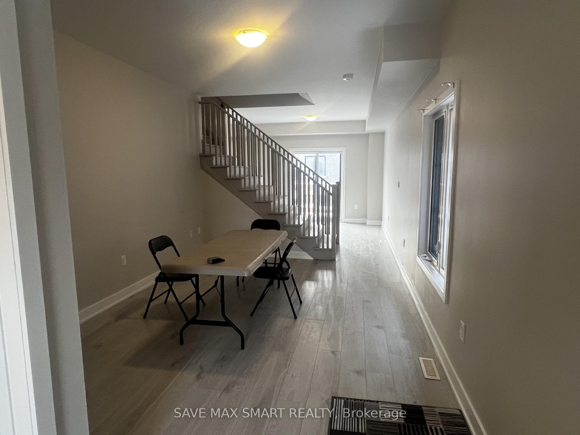 Photo 16 of 230 Prince William Way, Barrie, Rural Barrie Southeast — HOMEH