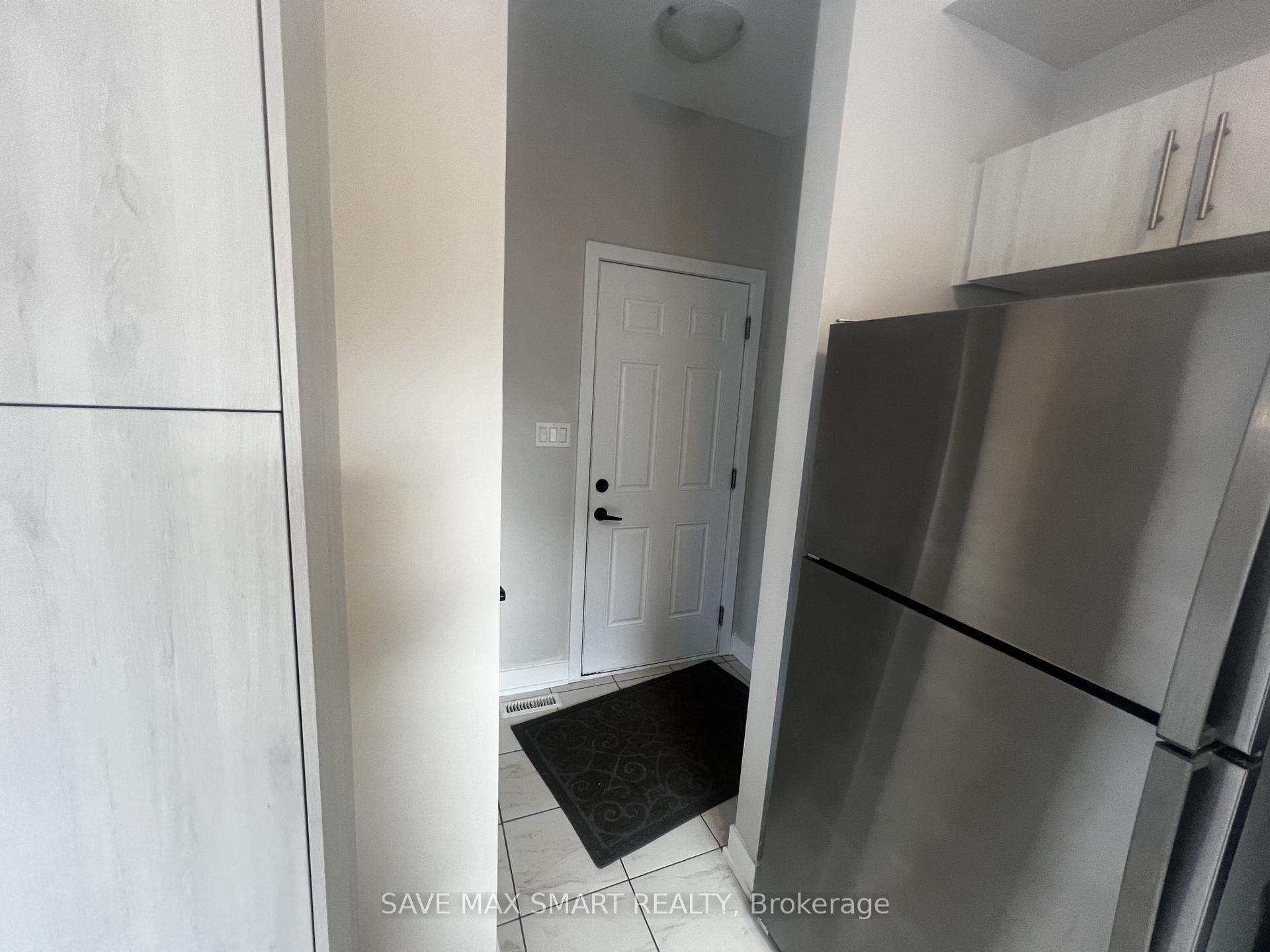 Photo 23 of 230 Prince William Way, Barrie, Rural Barrie Southeast — HOMEH