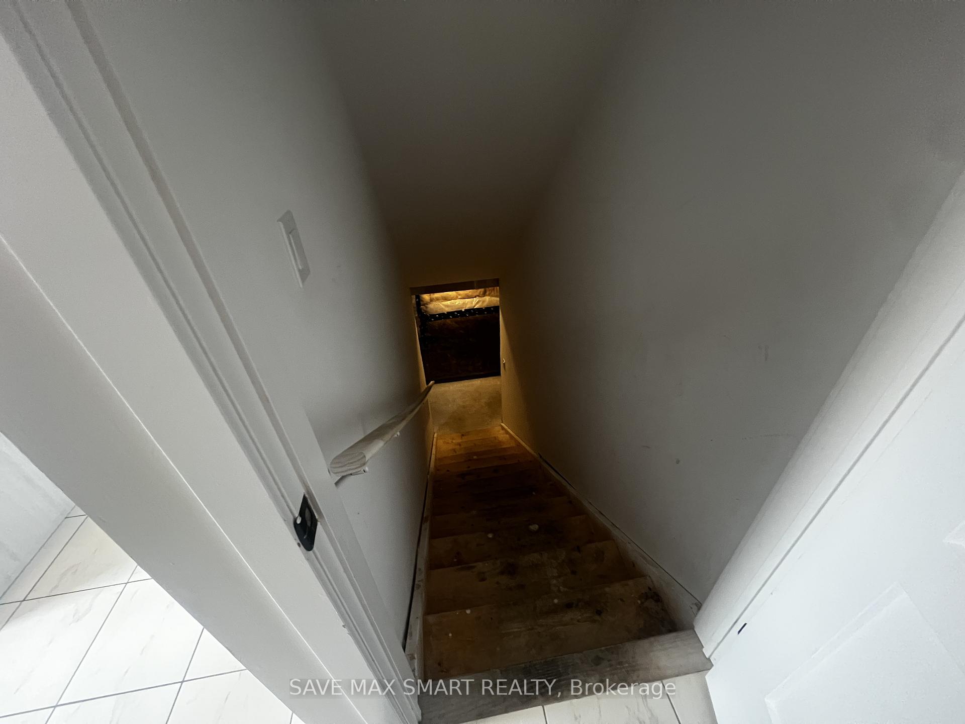 Photo 13 of 230 Prince William Way, Barrie, Rural Barrie Southeast — HOMEH