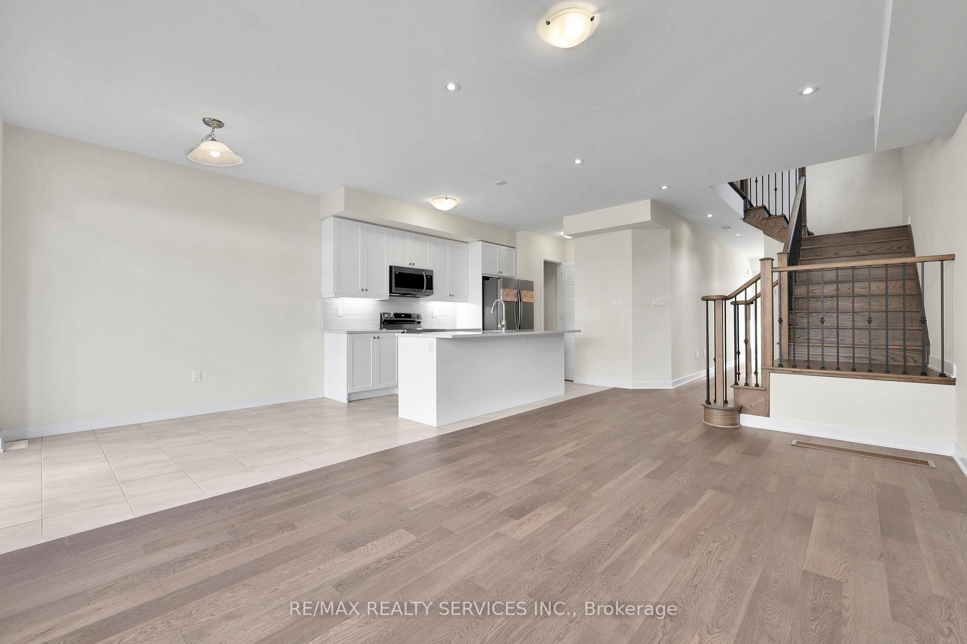 Photo 3 of 145 Keelson Street, Welland, Dain City — HOMEH