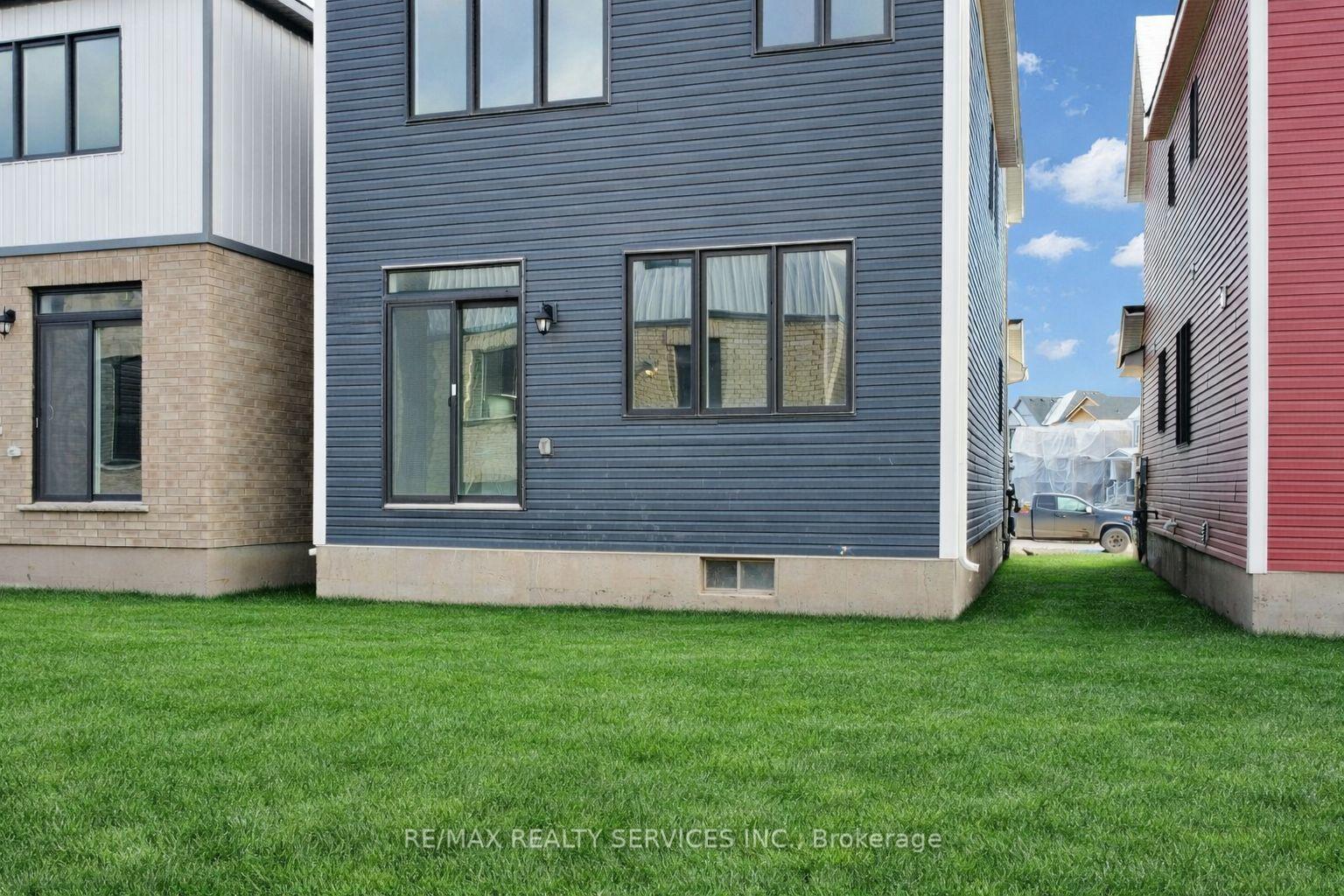 Photo 17 of 145 Keelson Street, Welland, Dain City — HOMEH