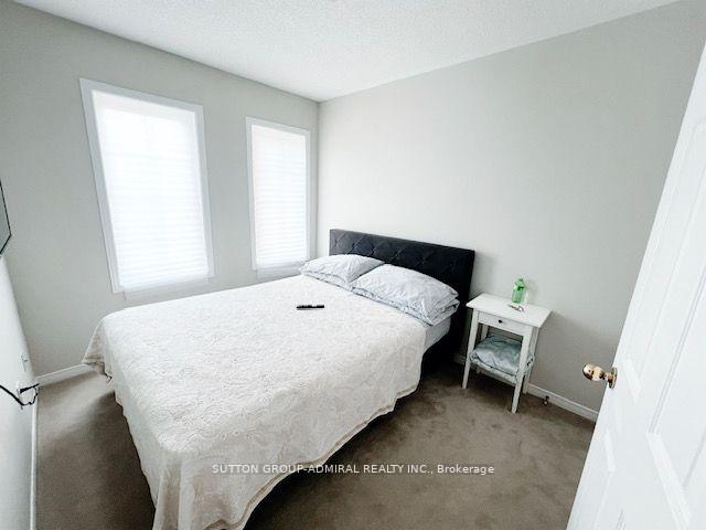 Photo 7 of 35 White Spruce Crescent, Vaughan, Patterson — HOMEH