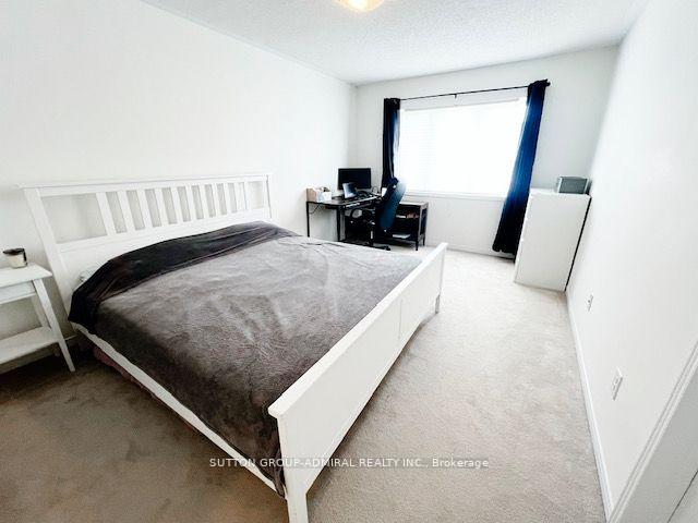 Photo 9 of 35 White Spruce Crescent, Vaughan, Patterson — HOMEH