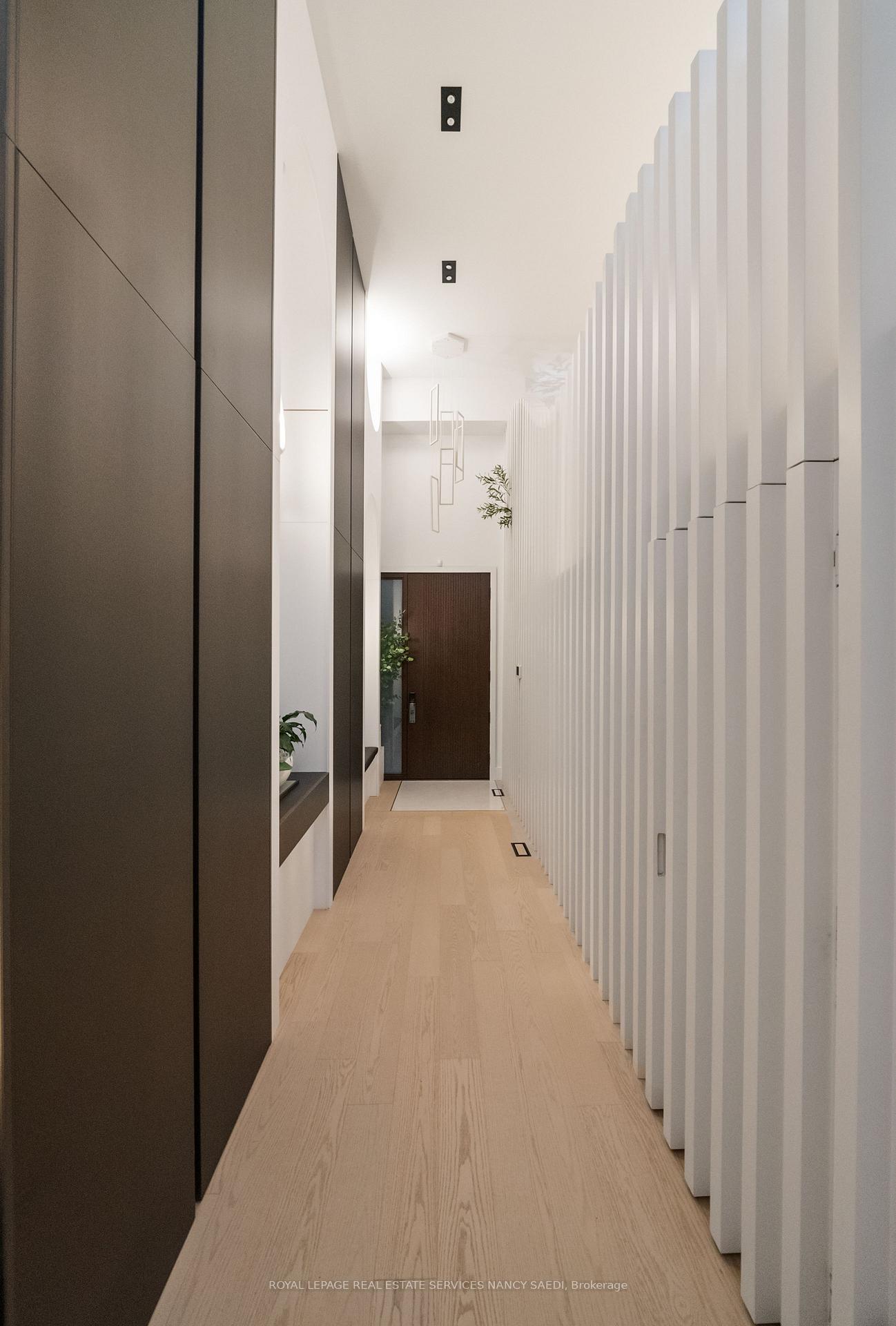 Photo 6 of 244 Lumsden Avenue, Toronto, Woodbine-Lumsden — HOMEH