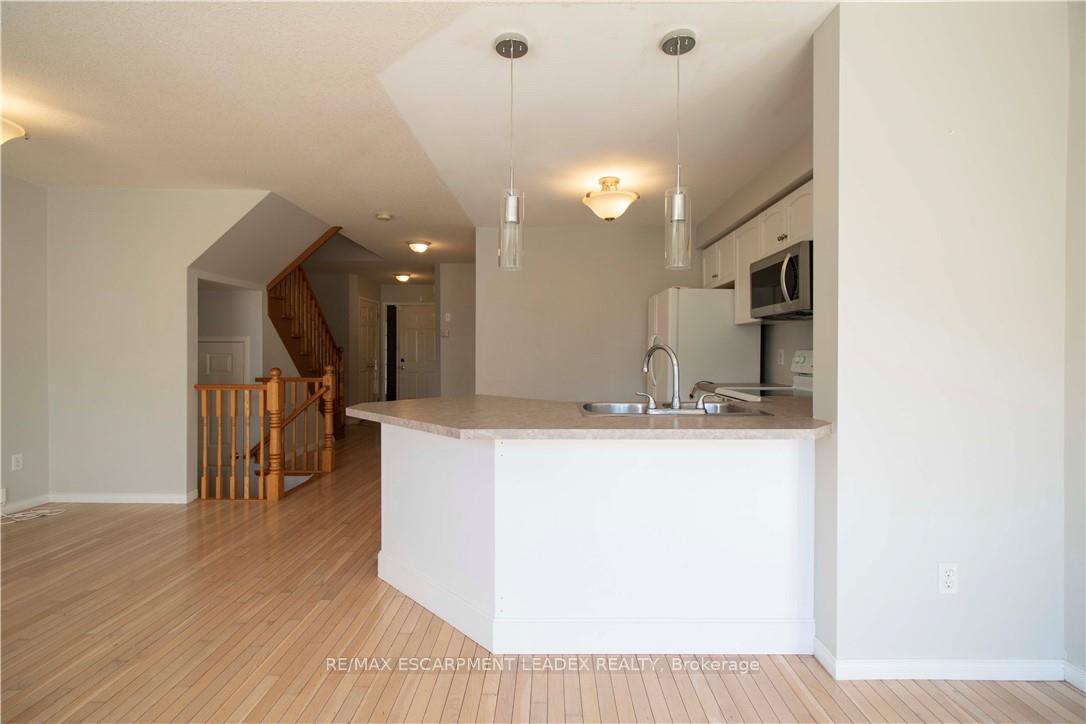 Photo 43 of 26 Kendrick Court, Hamilton, Ancaster — HOMEH